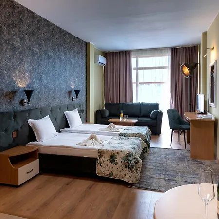 Хотел авеню 2*