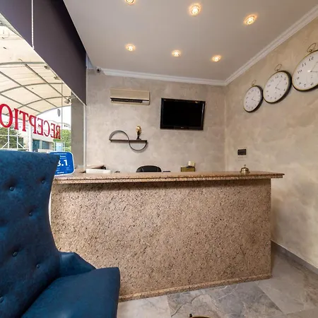 Avenue סאני ביץ'