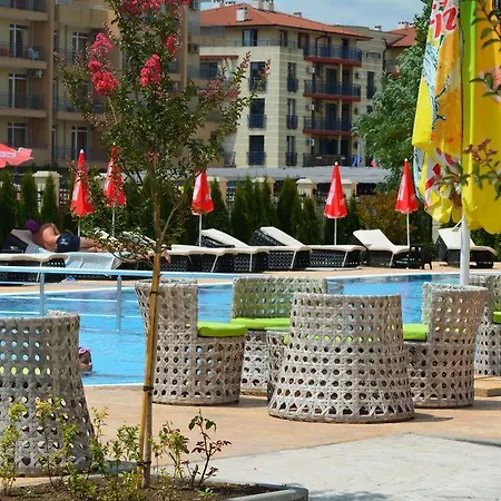 Avenue סאני ביץ'