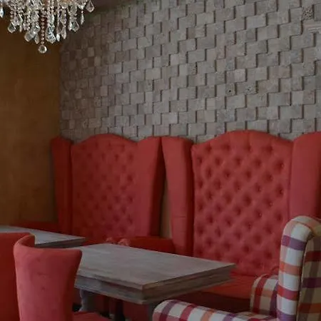 Avenue Hotell 2*