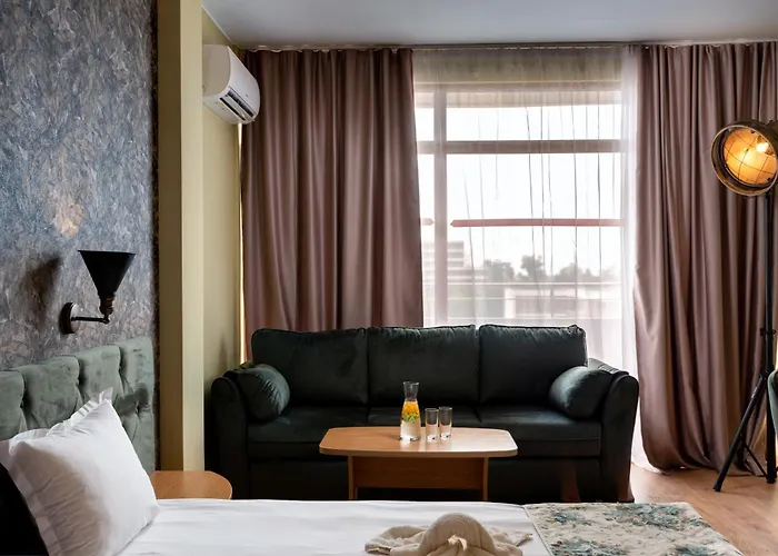 Avenue Готель 2*